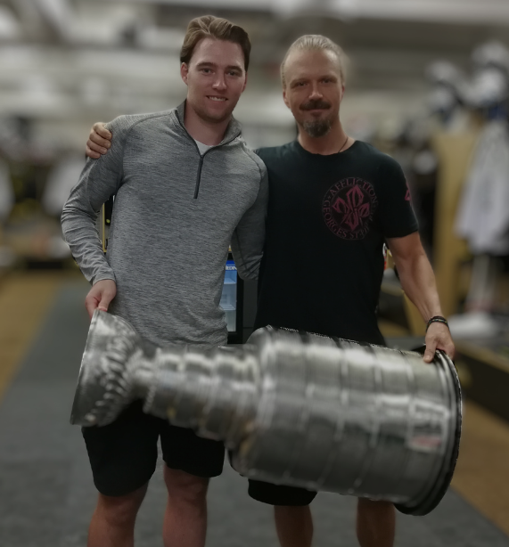 Magnus Ågren with the Stanley Cup